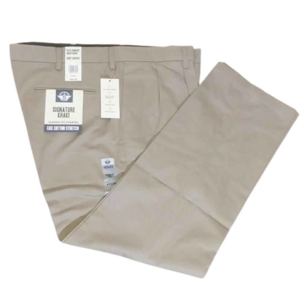 NWT Dockers Signature Khakis, Pleated, Classic Fit Pants, Men's, Tan 44X 30